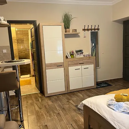 Silver Apartment *